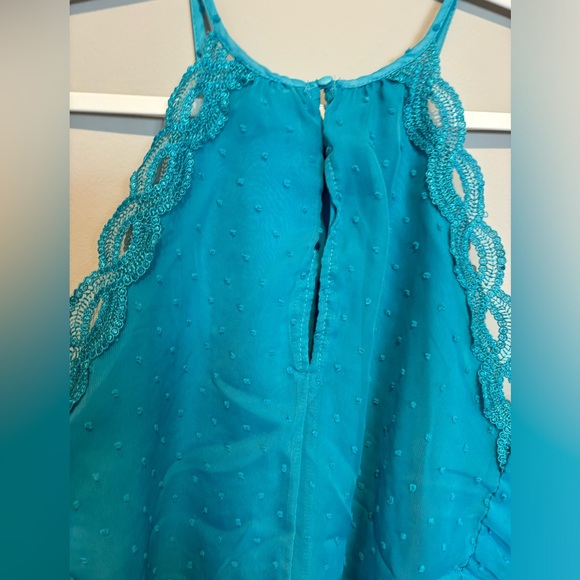 Women's Dressy Aqua Tank Top - Light sheer material Size worn 2x Size S - Picture 3 of 11